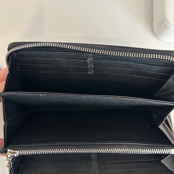 Louis Vuitton Authentic Wallet - Gently Used - Picture 4 of 6